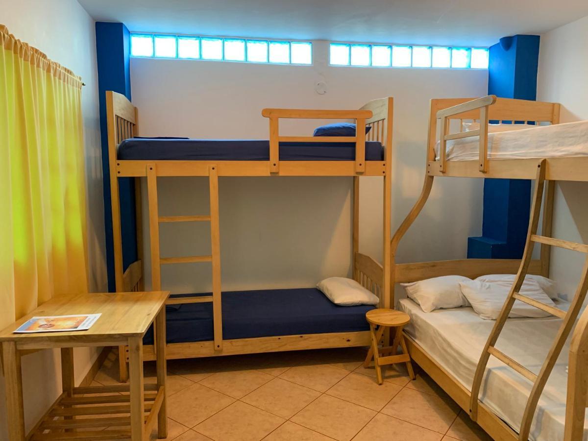 Hostal Yaku Montañita エクステリア 写真