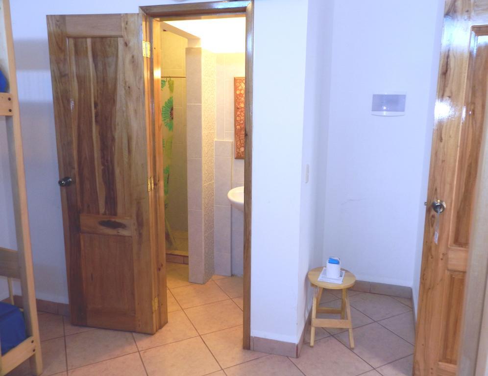 Hostal Yaku Montañita 部屋 写真