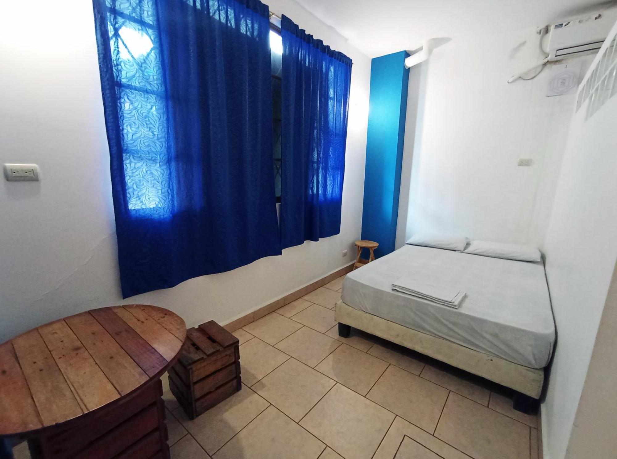 Hostal Yaku Montañita エクステリア 写真