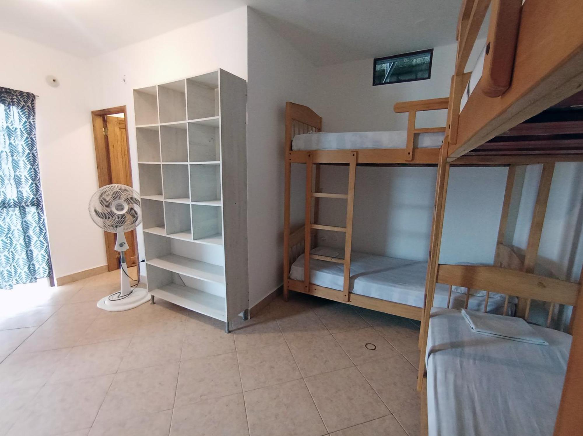 Hostal Yaku Montañita エクステリア 写真