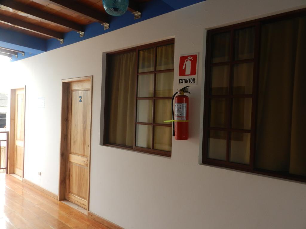 Hostal Yaku Montañita エクステリア 写真
