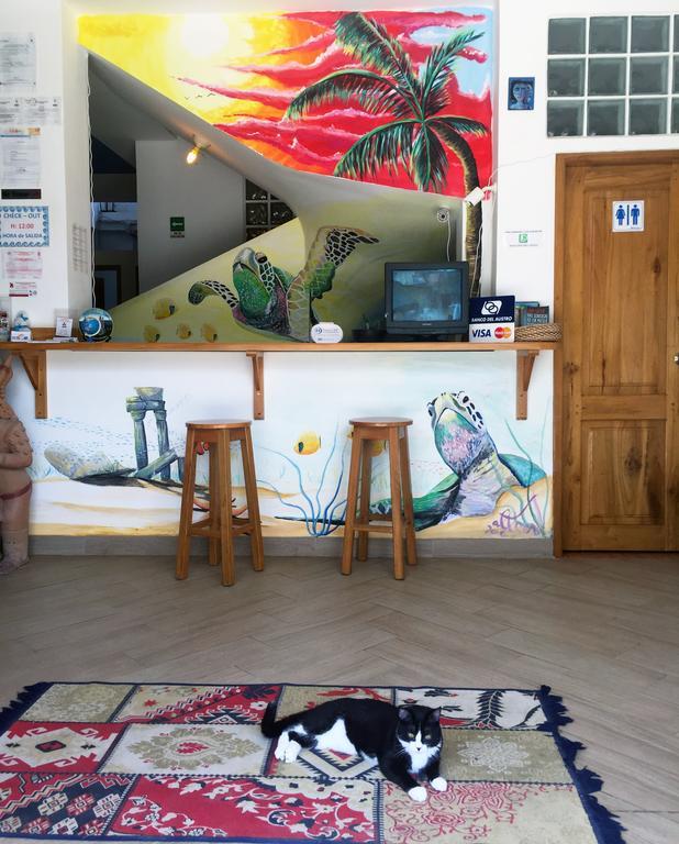 Hostal Yaku Montañita エクステリア 写真