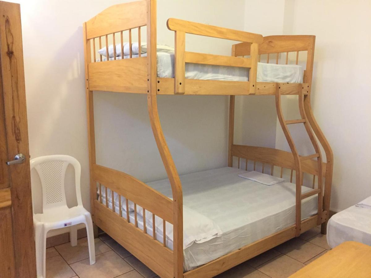 Hostal Yaku Montañita エクステリア 写真
