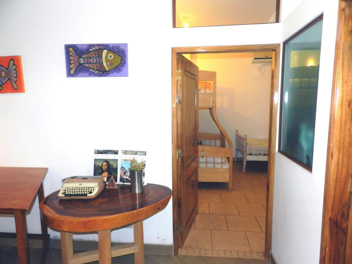 Hostal Yaku Montañita エクステリア 写真